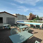 Balladins Clermont / Chateaugay Hotel
