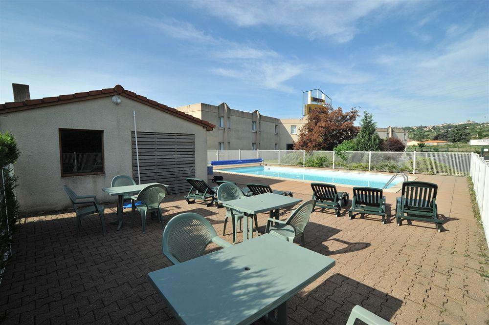 Hotel Balladins Clermont / 2*