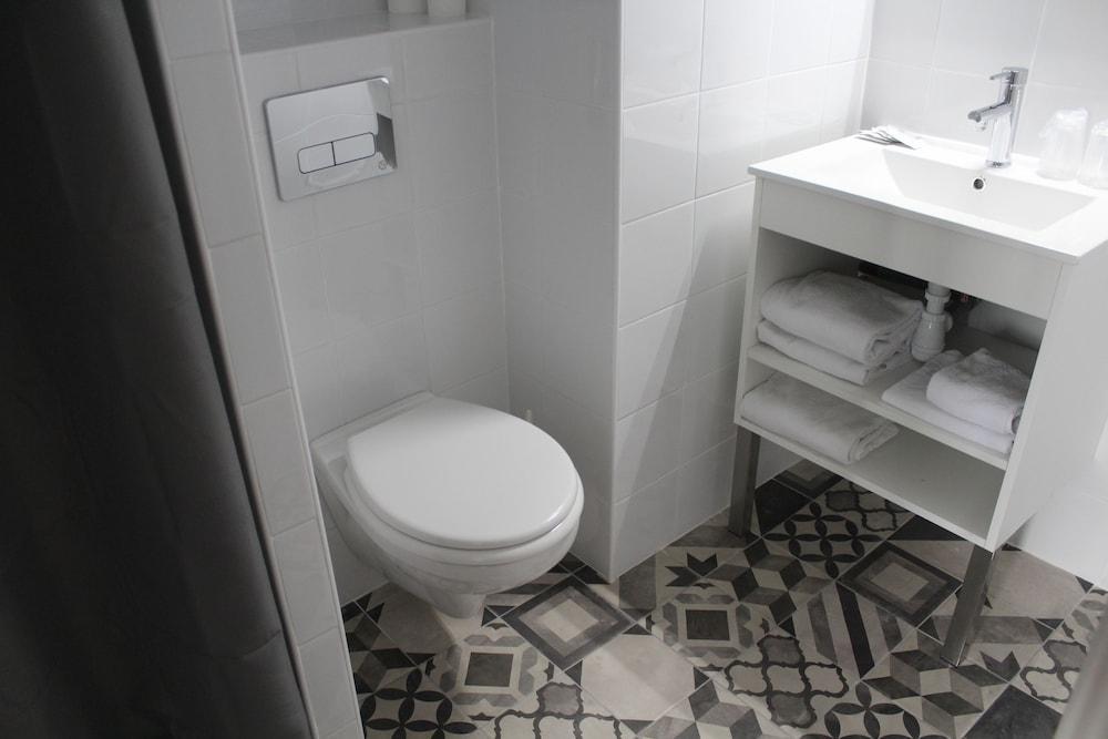 Hotel Balladins Clermont / 2*